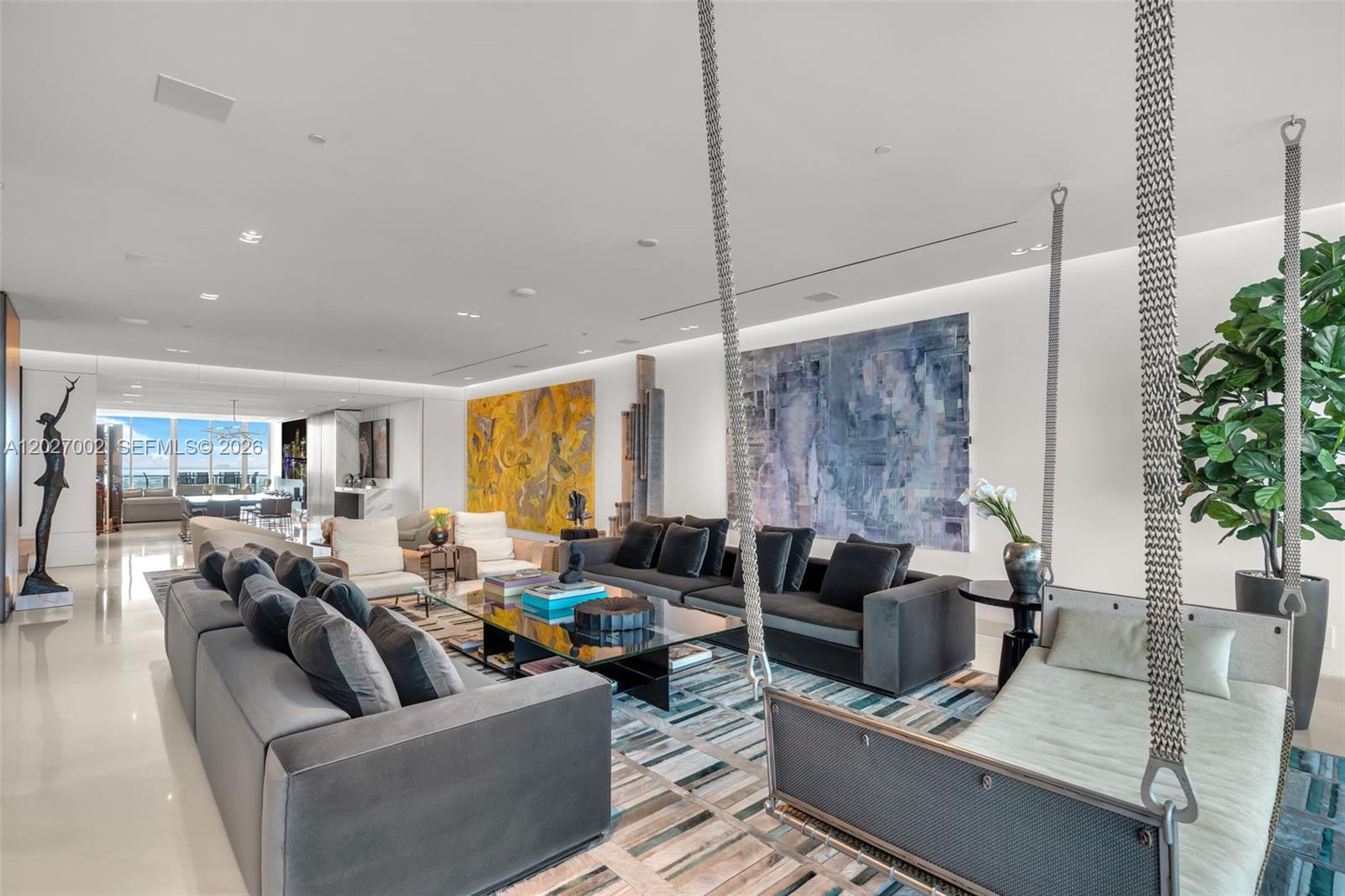 350 Ocean Dr Unit: LPH2N
