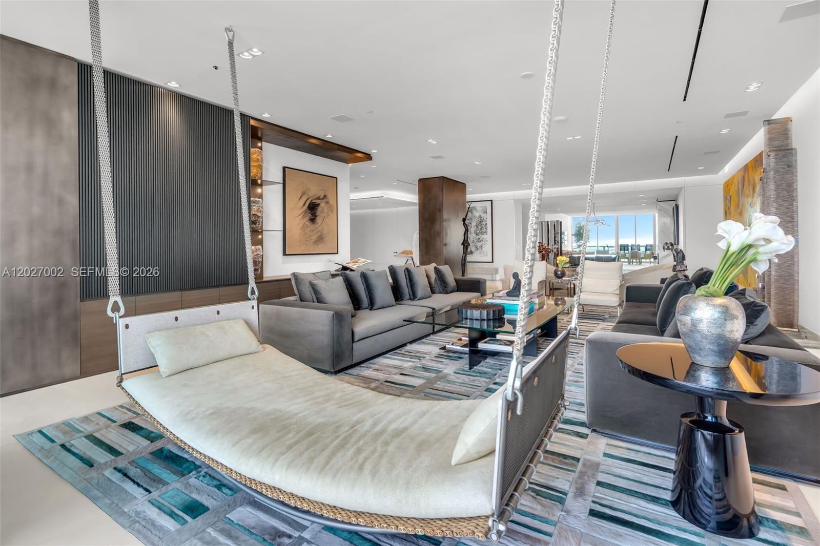 350 Ocean Dr Unit: LPH2N