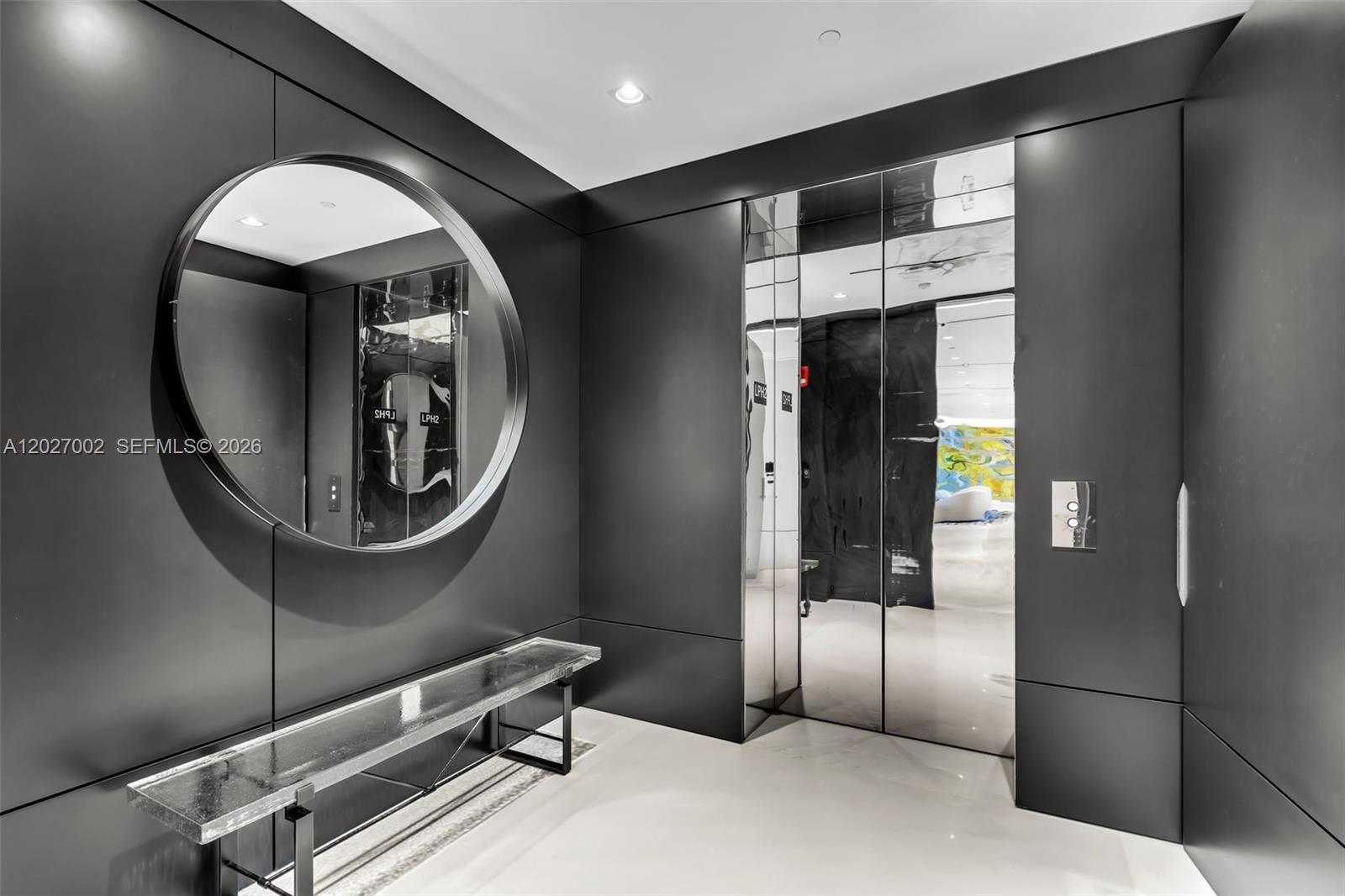 350 Ocean Dr Unit: LPH2N