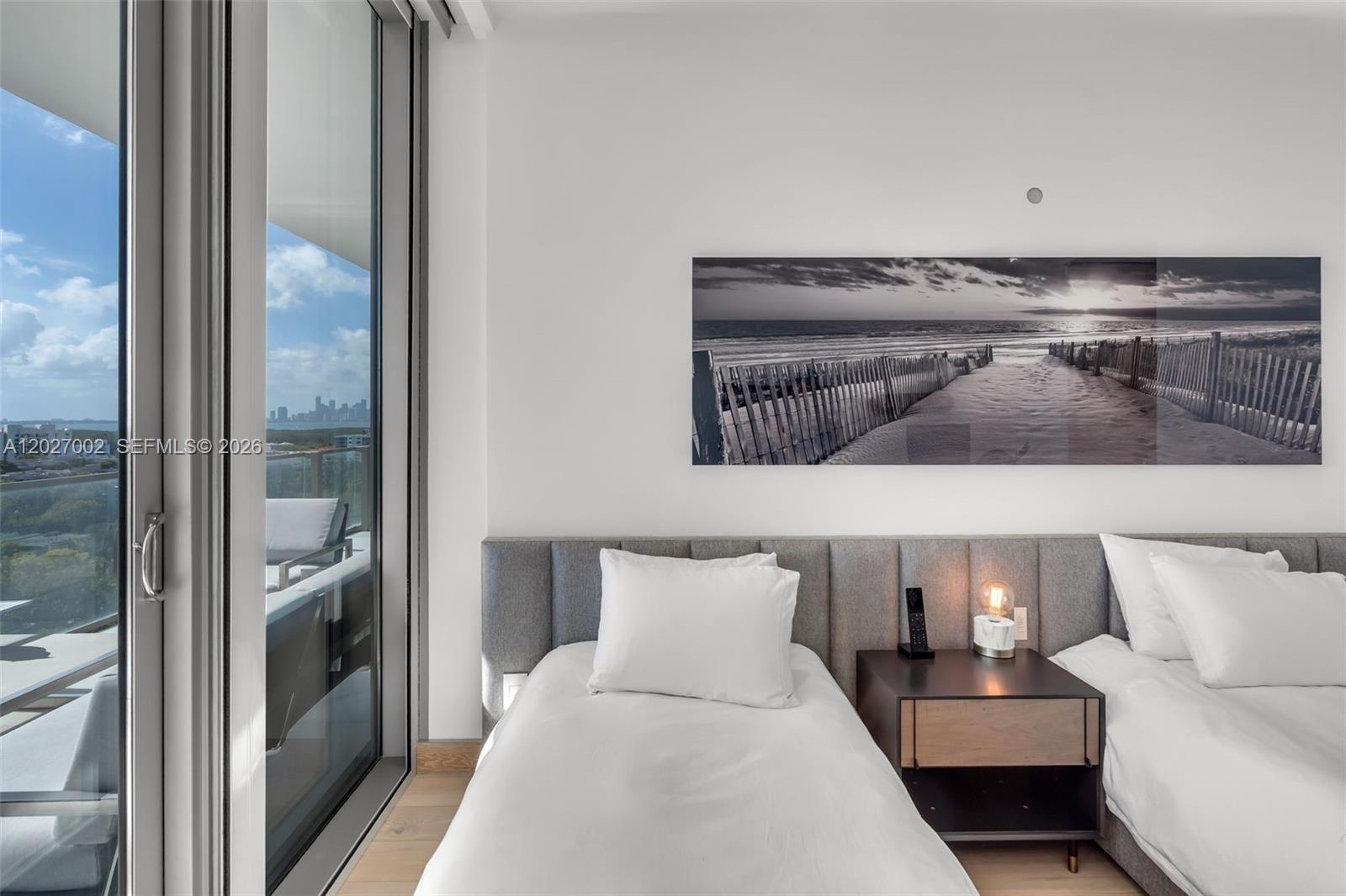 350 Ocean Dr Unit: LPH2N