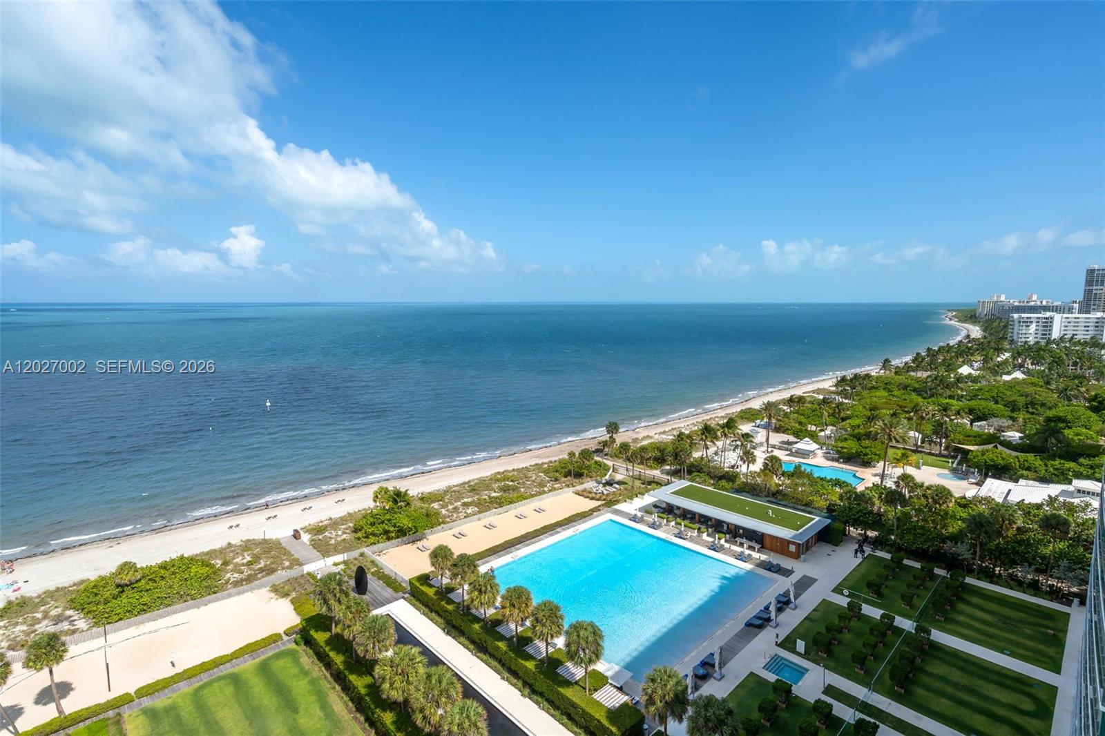 350 Ocean Dr Unit: LPH2N