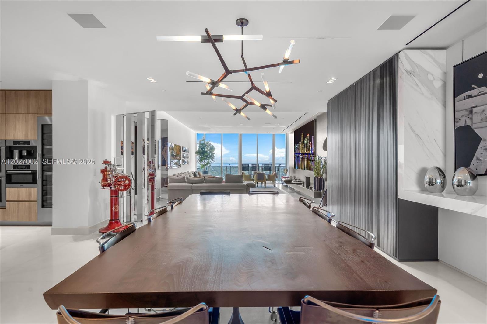350 Ocean Dr Unit: LPH2N