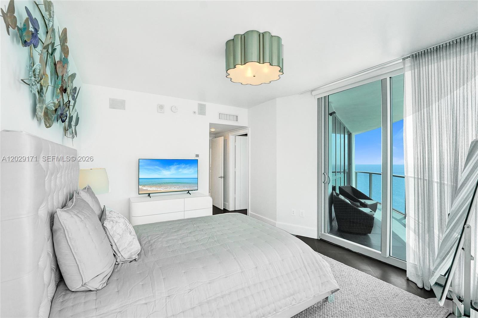3101 S Ocean Dr # 2208