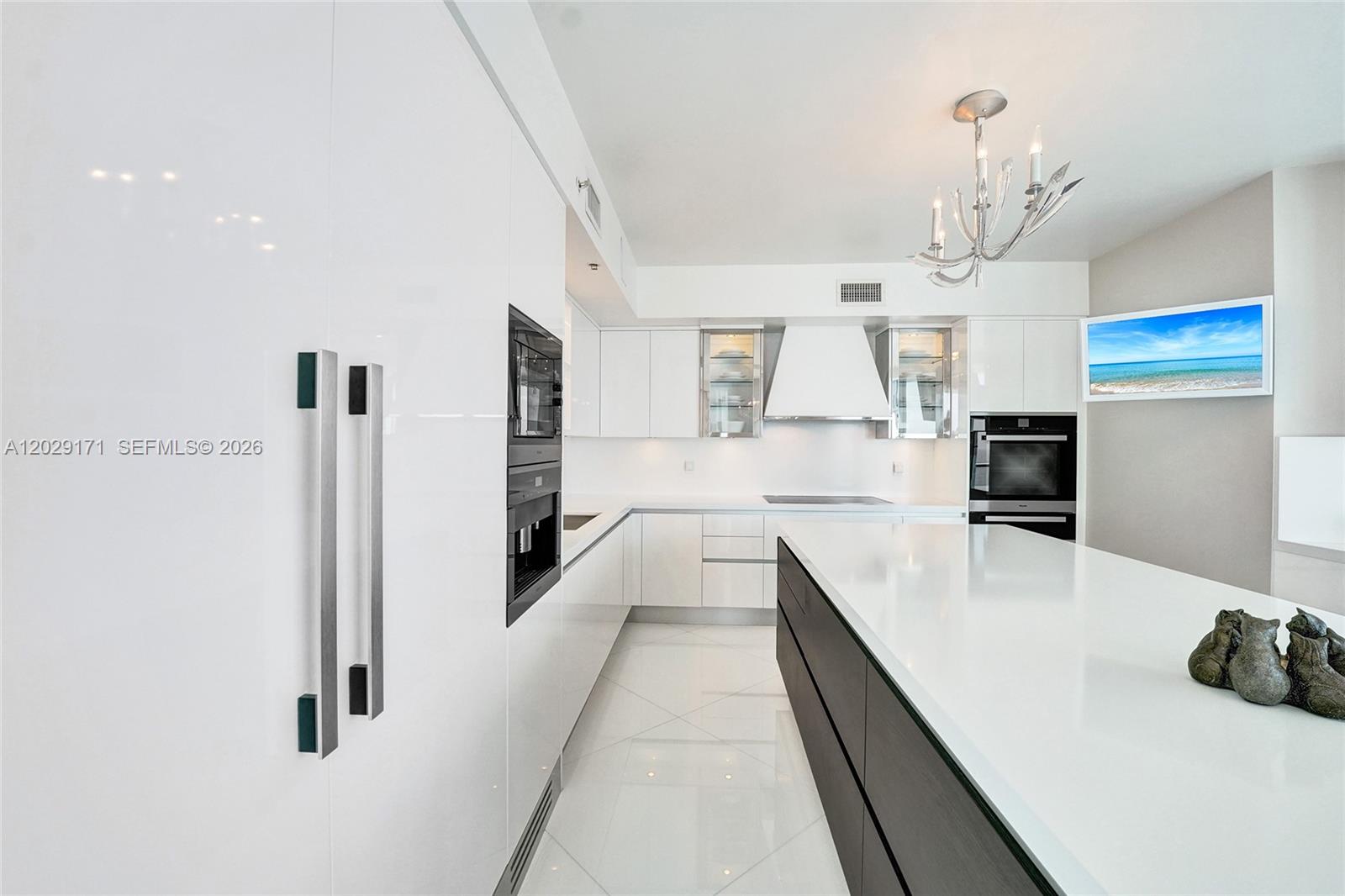 3101 S Ocean Dr # 2208