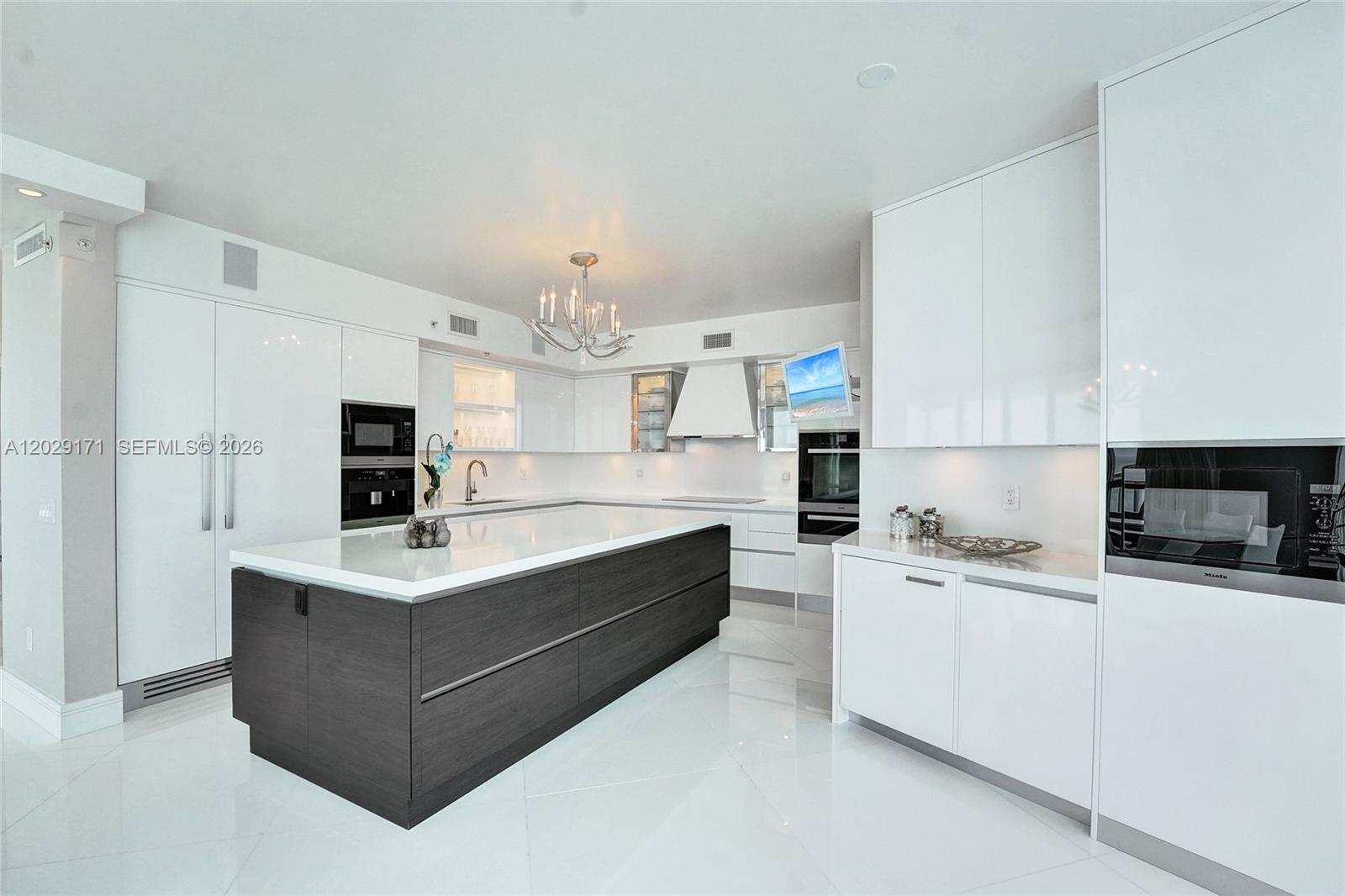 3101 S Ocean Dr # 2208