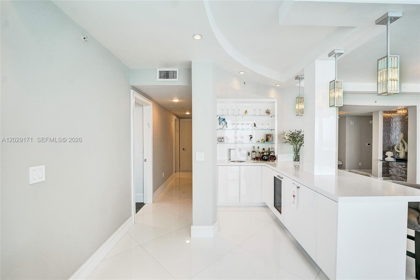 3101 S Ocean Dr # 2208
