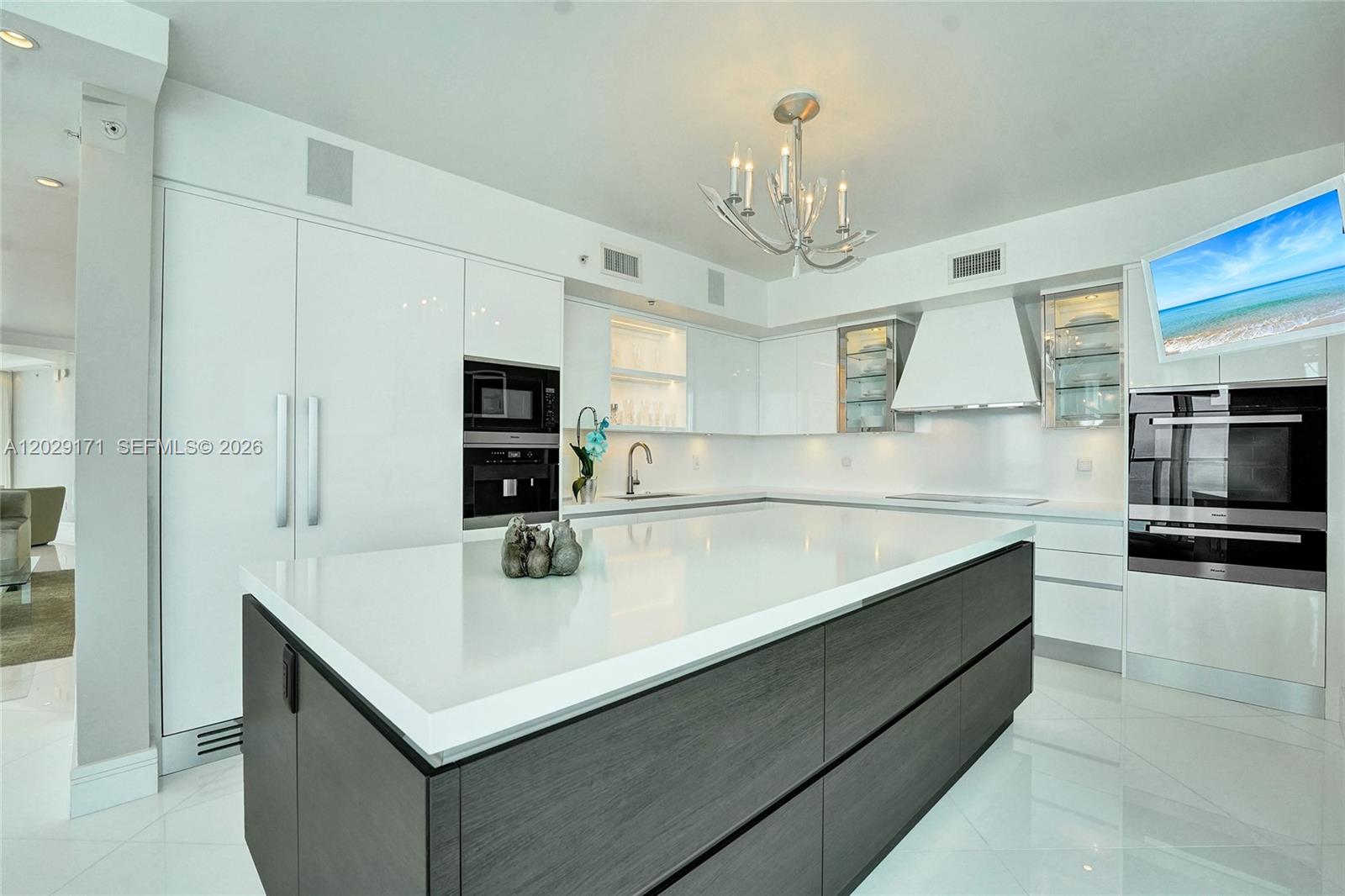 3101 S Ocean Dr # 2208