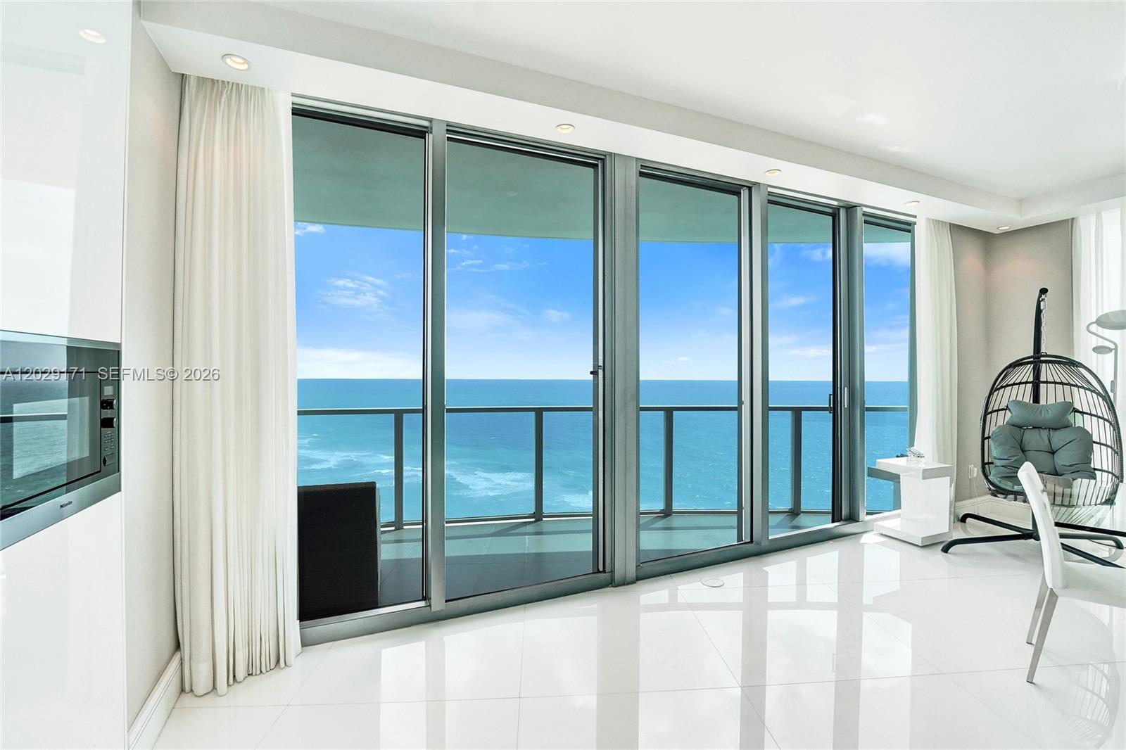3101 S Ocean Dr # 2208