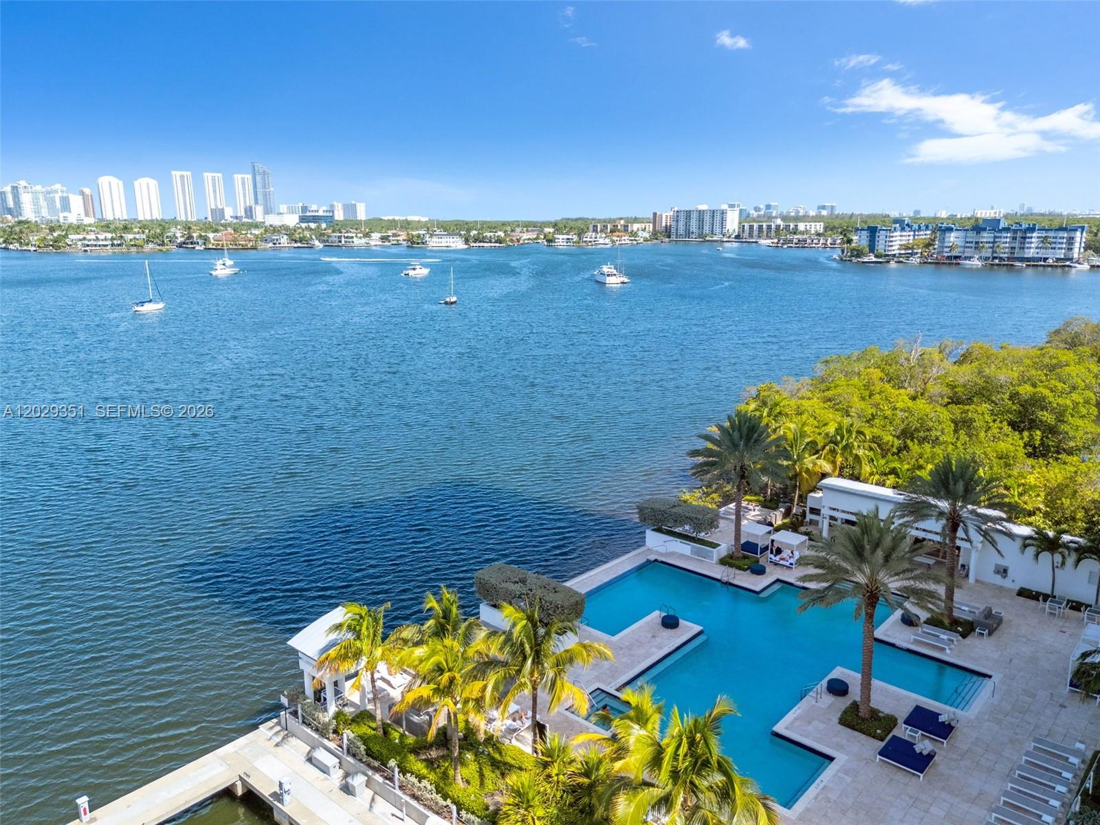 17111 BISCAYNE BL # 506