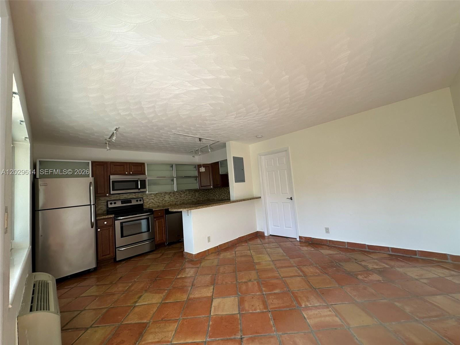 1324 NE 16th Ave # 2