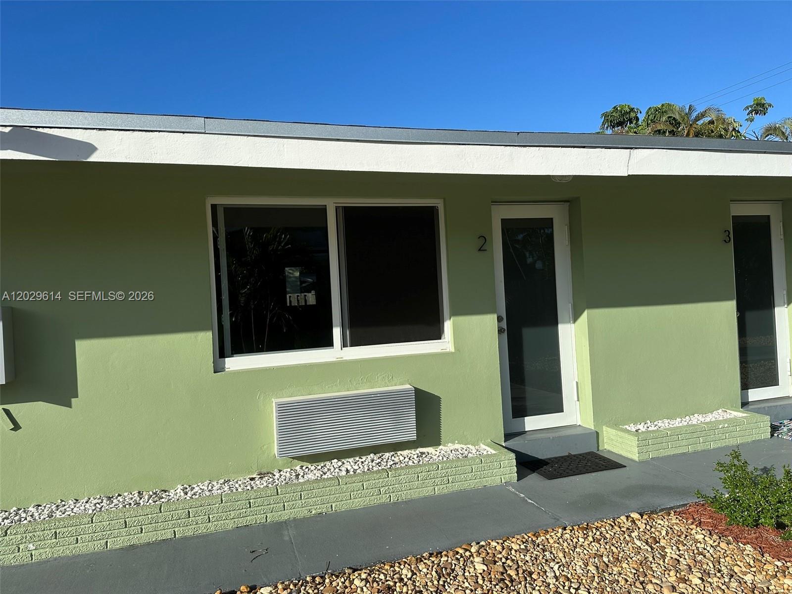 1324 NE 16th Ave # 2