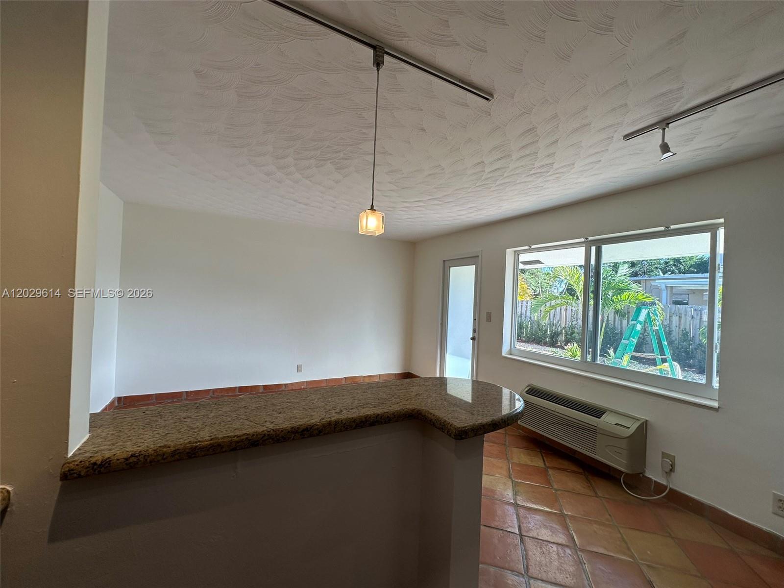 1324 NE 16th Ave # 2
