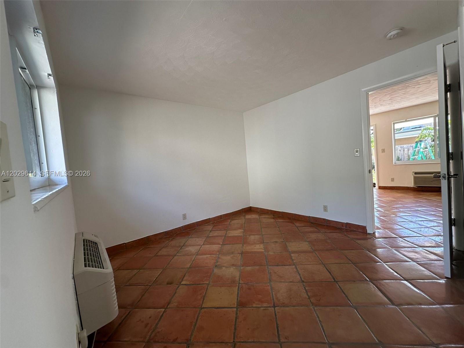 1324 NE 16th Ave # 2