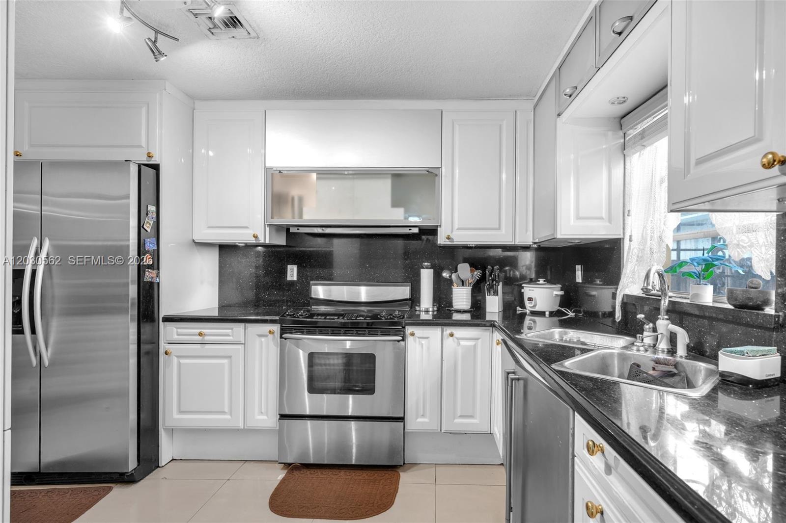 1320 SW 84th Ave
