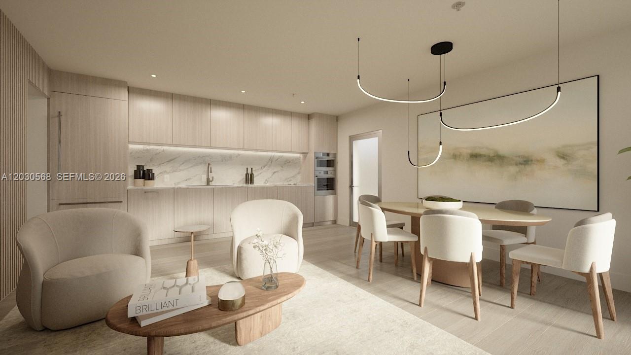 260 Collins Ave # 110
