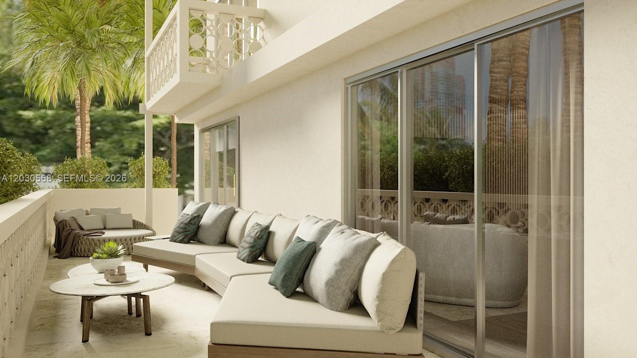 260 Collins Ave # 110