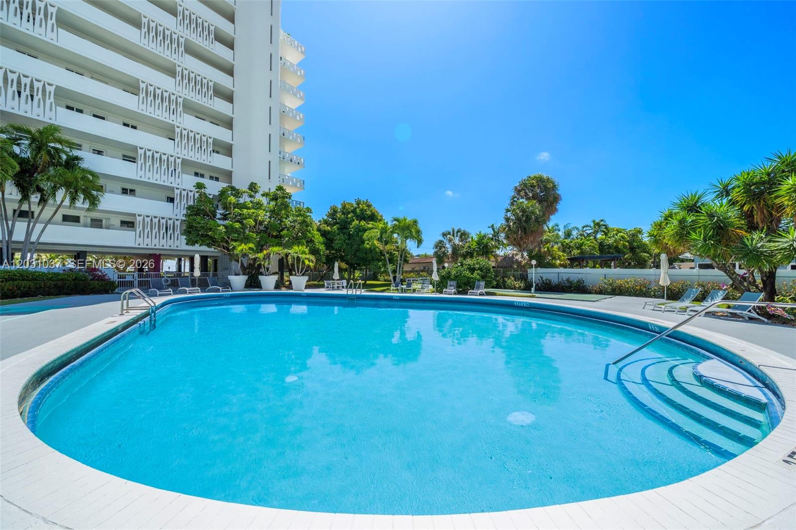 2840 N Ocean Boulevard Blvd # 404