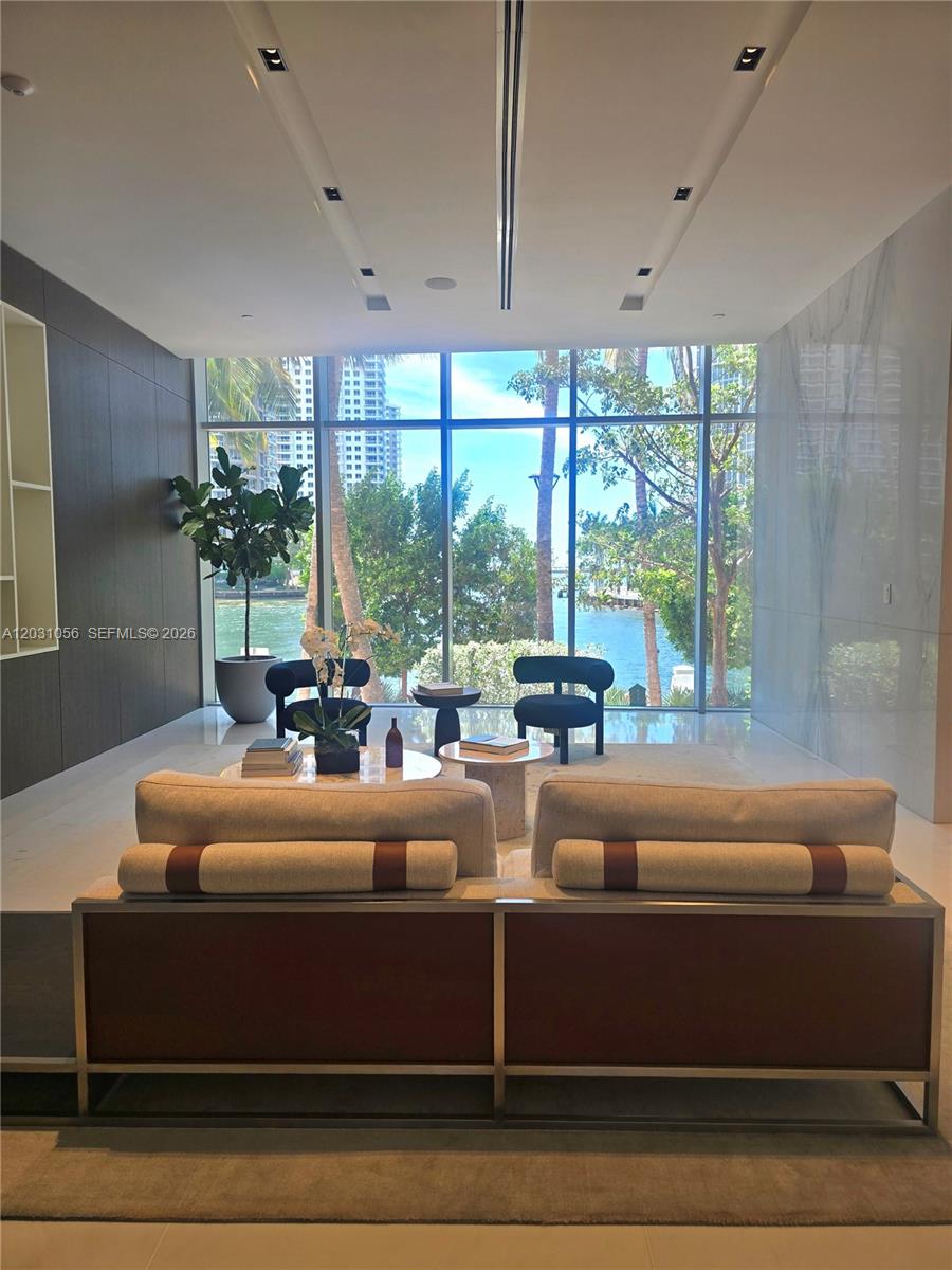 300 Biscayne Blvd Way # 2408W