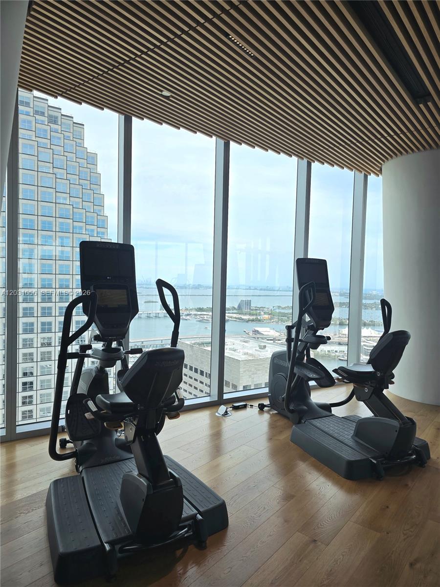 300 Biscayne Blvd Way # 2408W