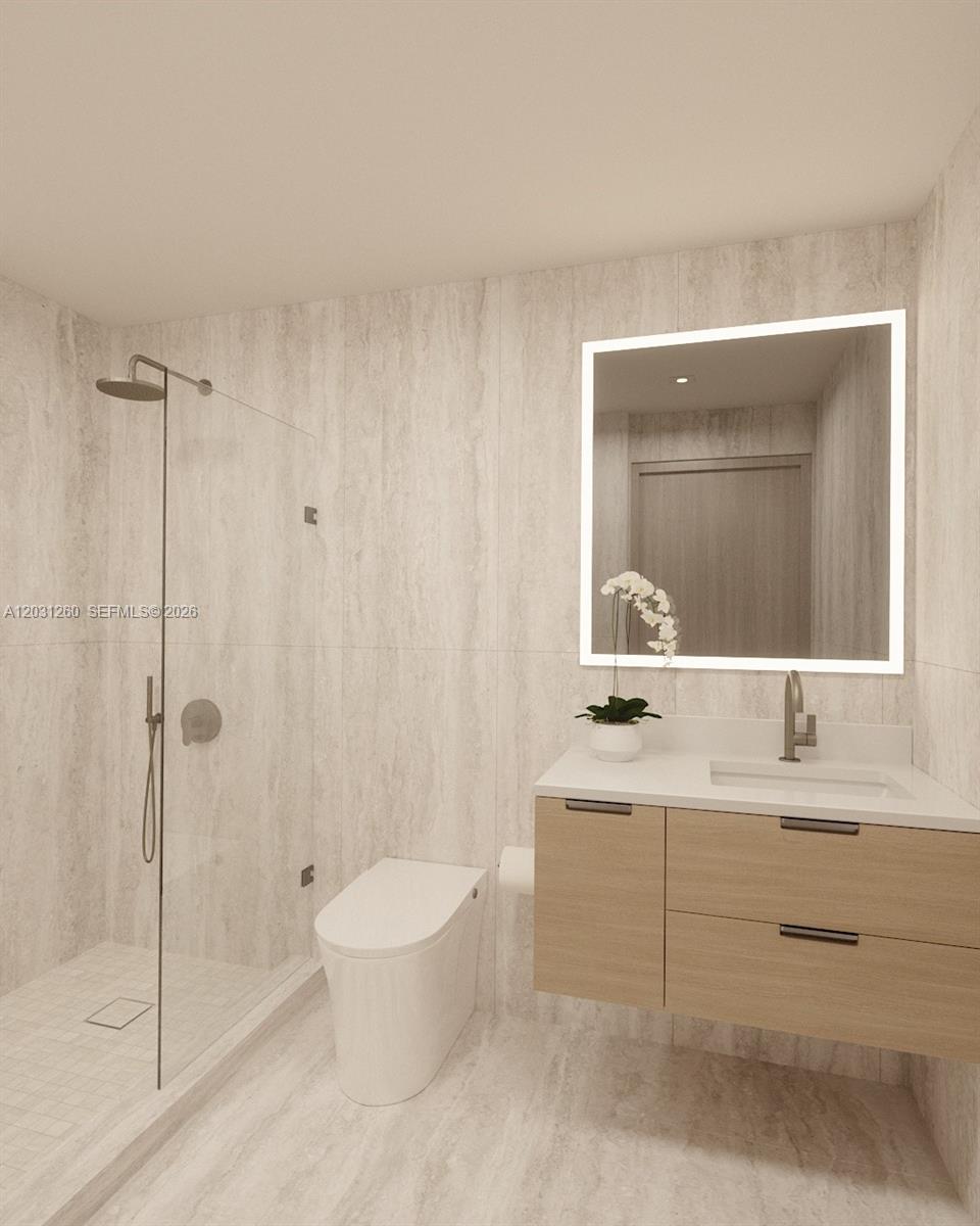 250 Collins Ave # 207