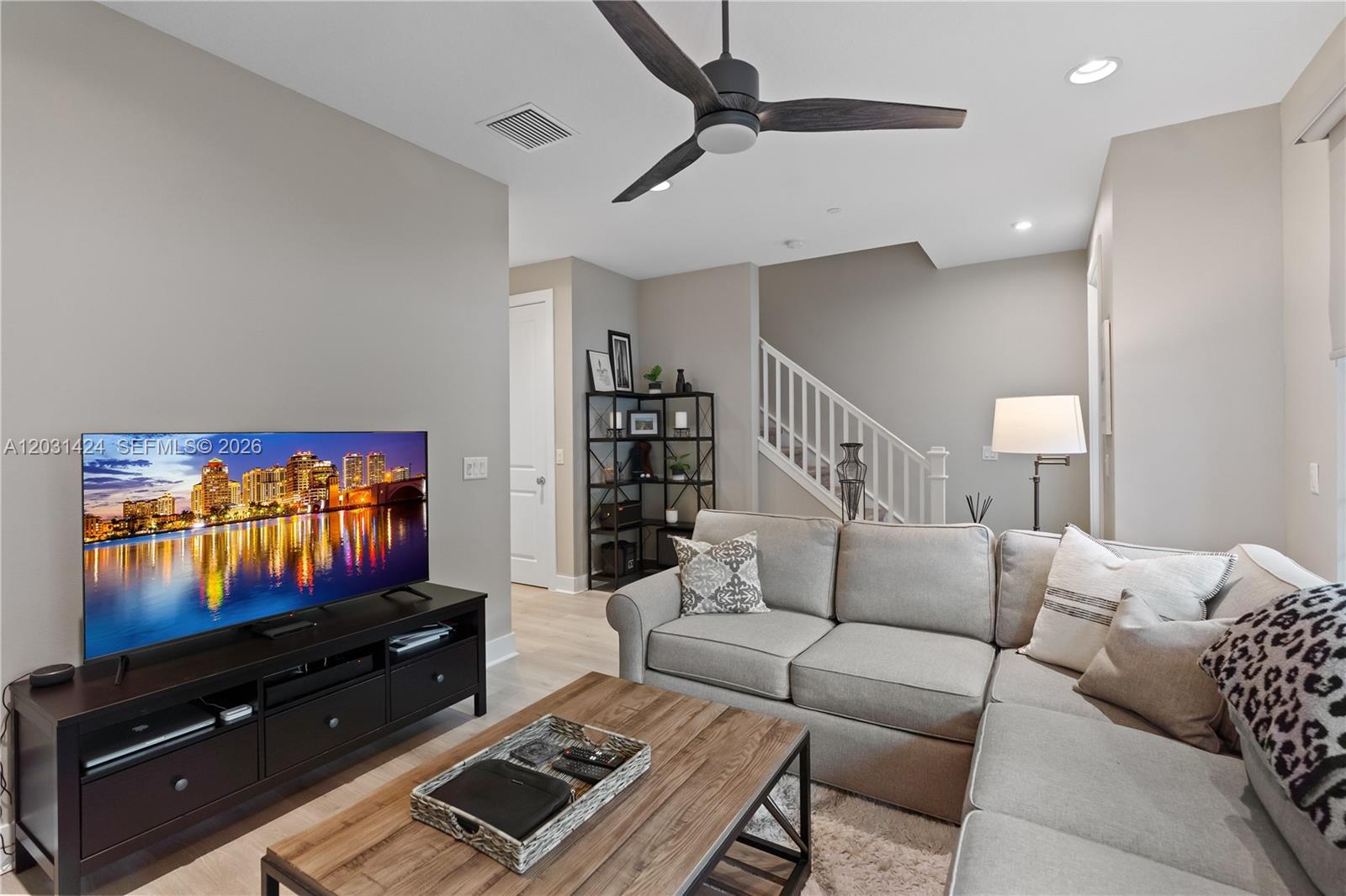 5221 Beckman Ter