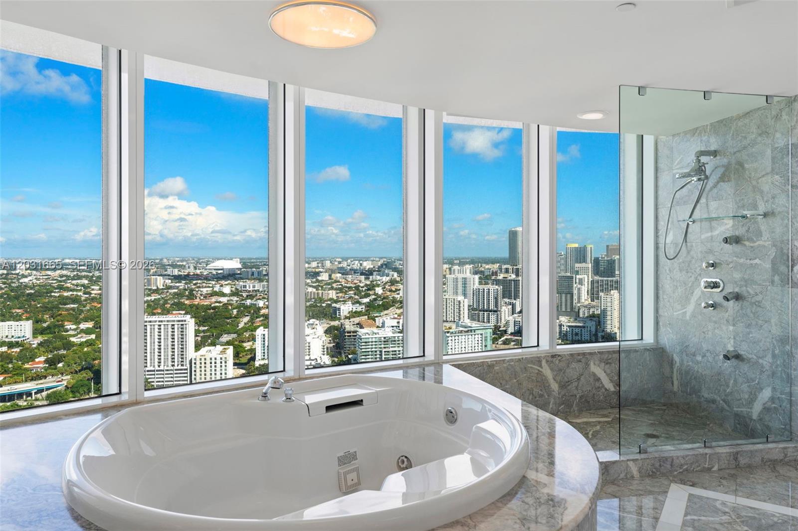 1643 Brickell Ave # 4102