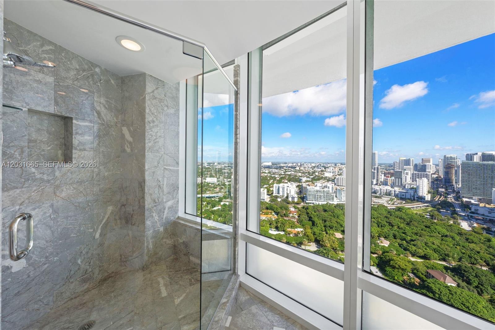 1643 Brickell Ave # 4102