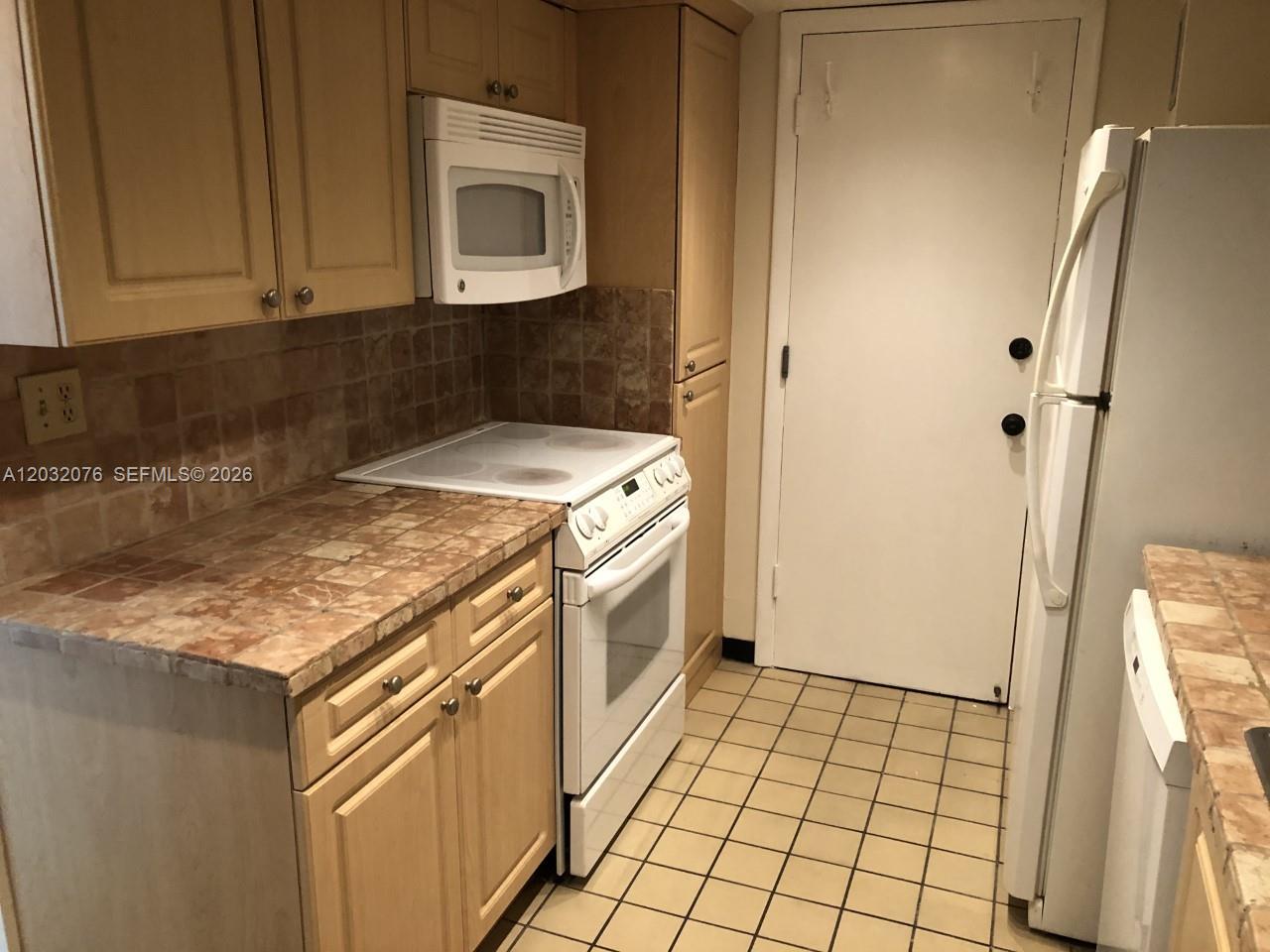 150 Ocean Lane Dr # 4B
