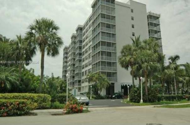 150 Ocean Lane Dr # 4B
