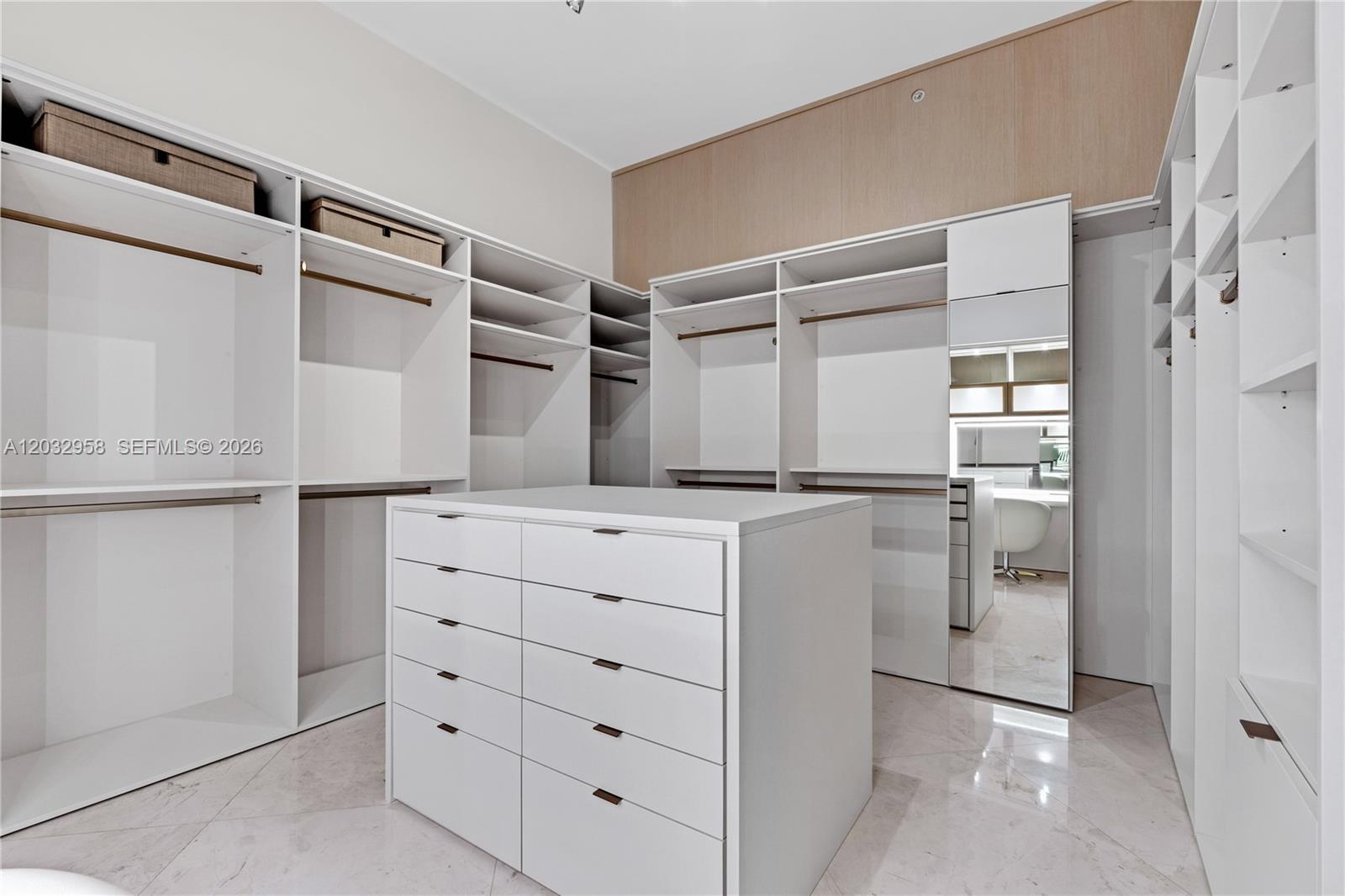 900 Brickell Key Blvd # 1002