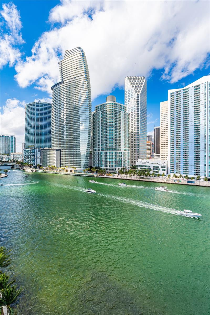 900 Brickell Key Blvd # 1002