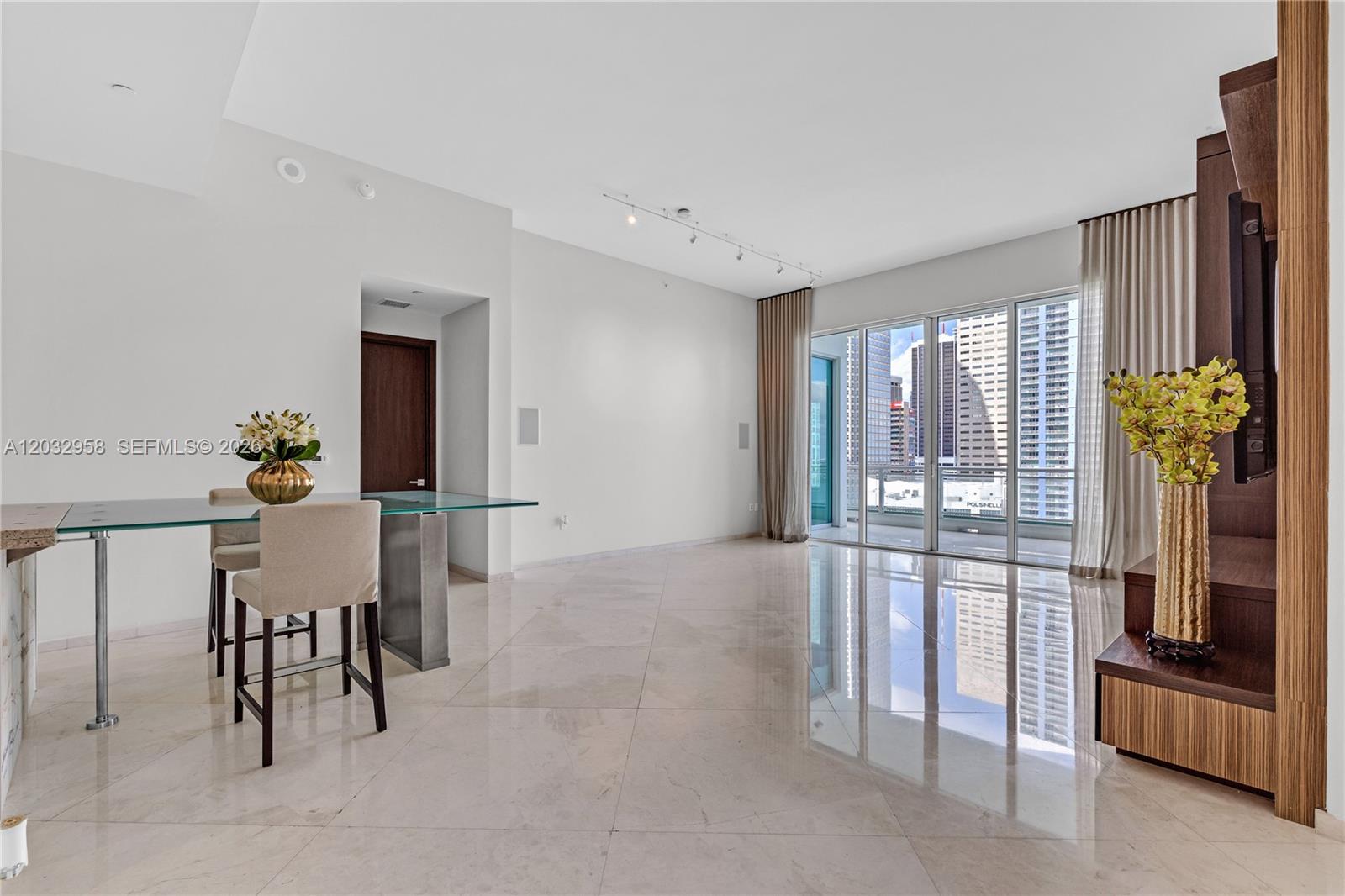900 Brickell Key Blvd # 1002