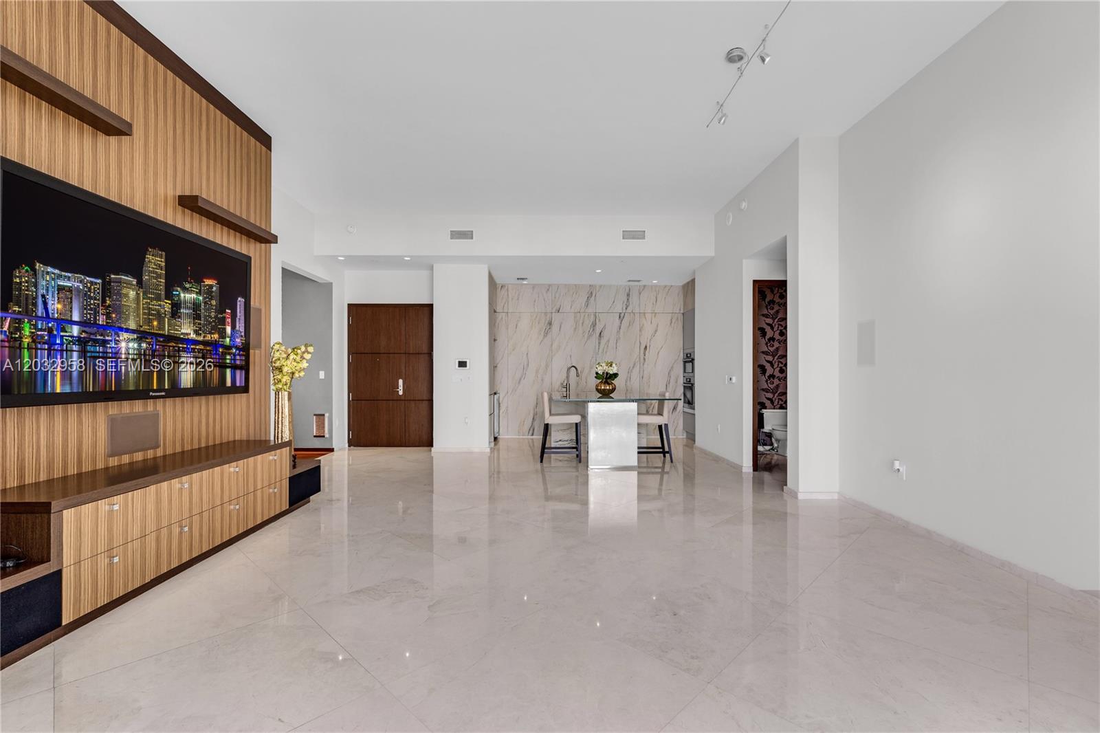 900 Brickell Key Blvd # 1002