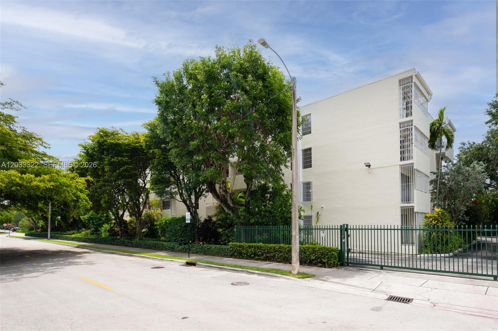 5838 SW 74 Ter # 101