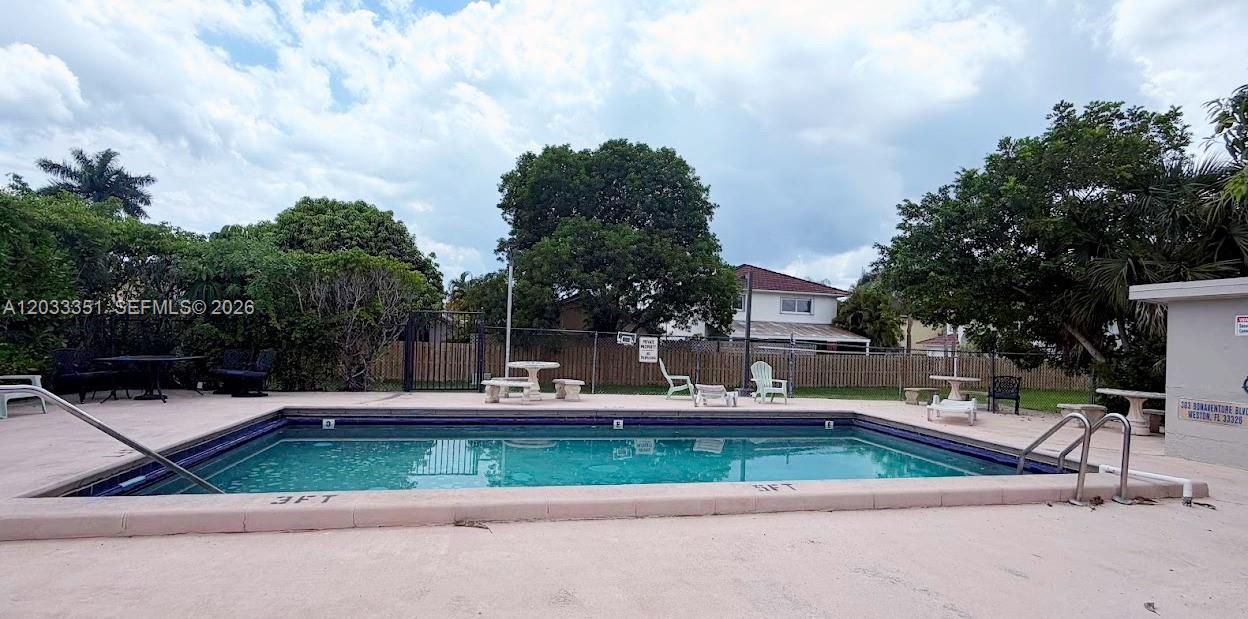 301 Bonaventure Blvd # 7