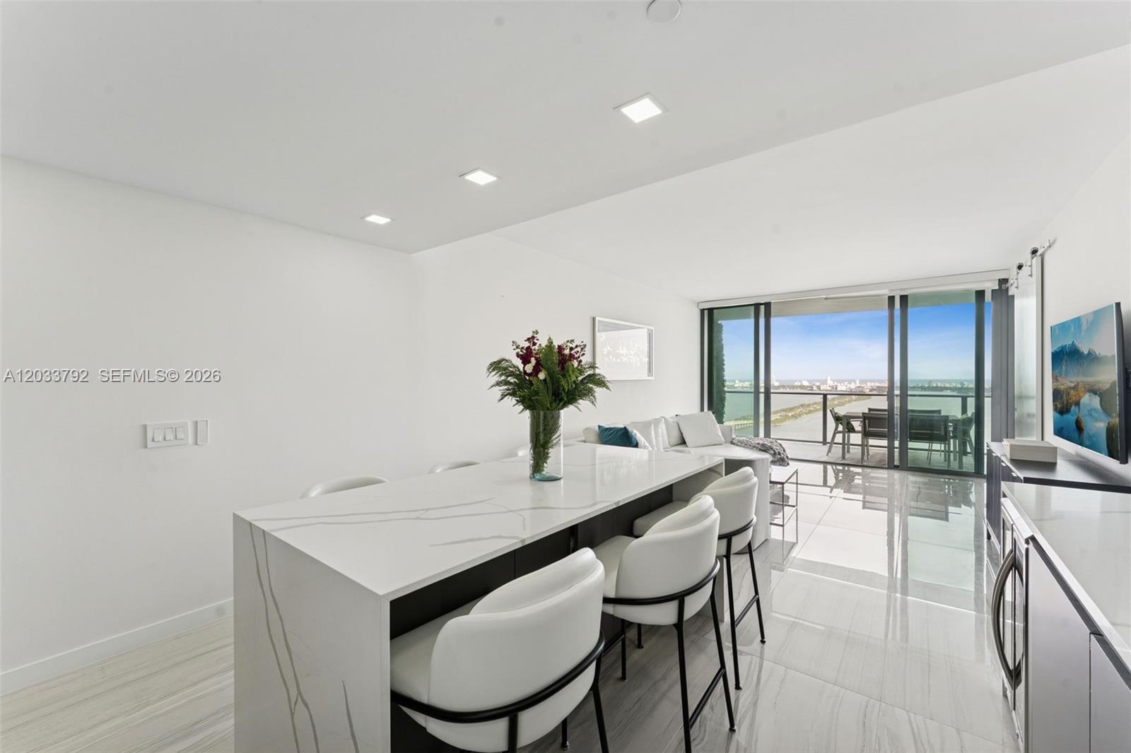 3131 NE 7th Ave # 4204