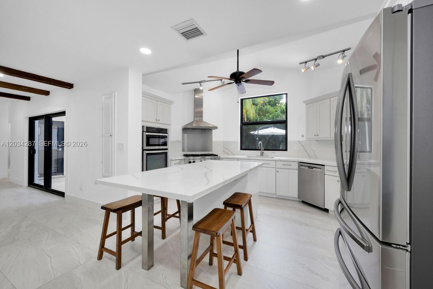 6860 SW 99th Ter