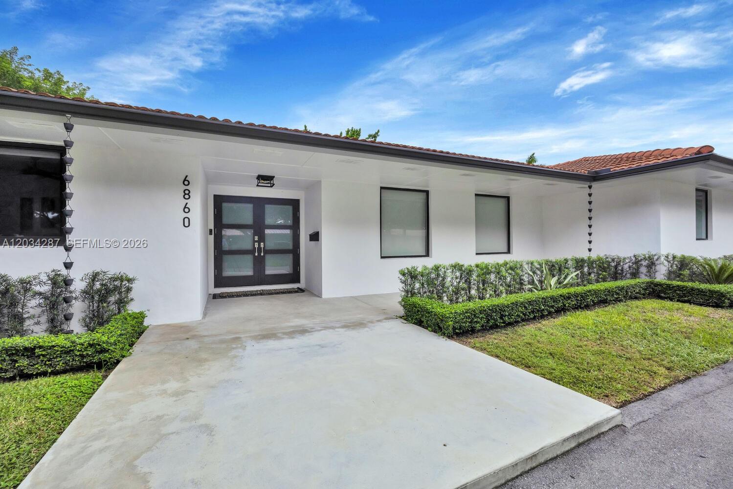 6860 SW 99th Ter