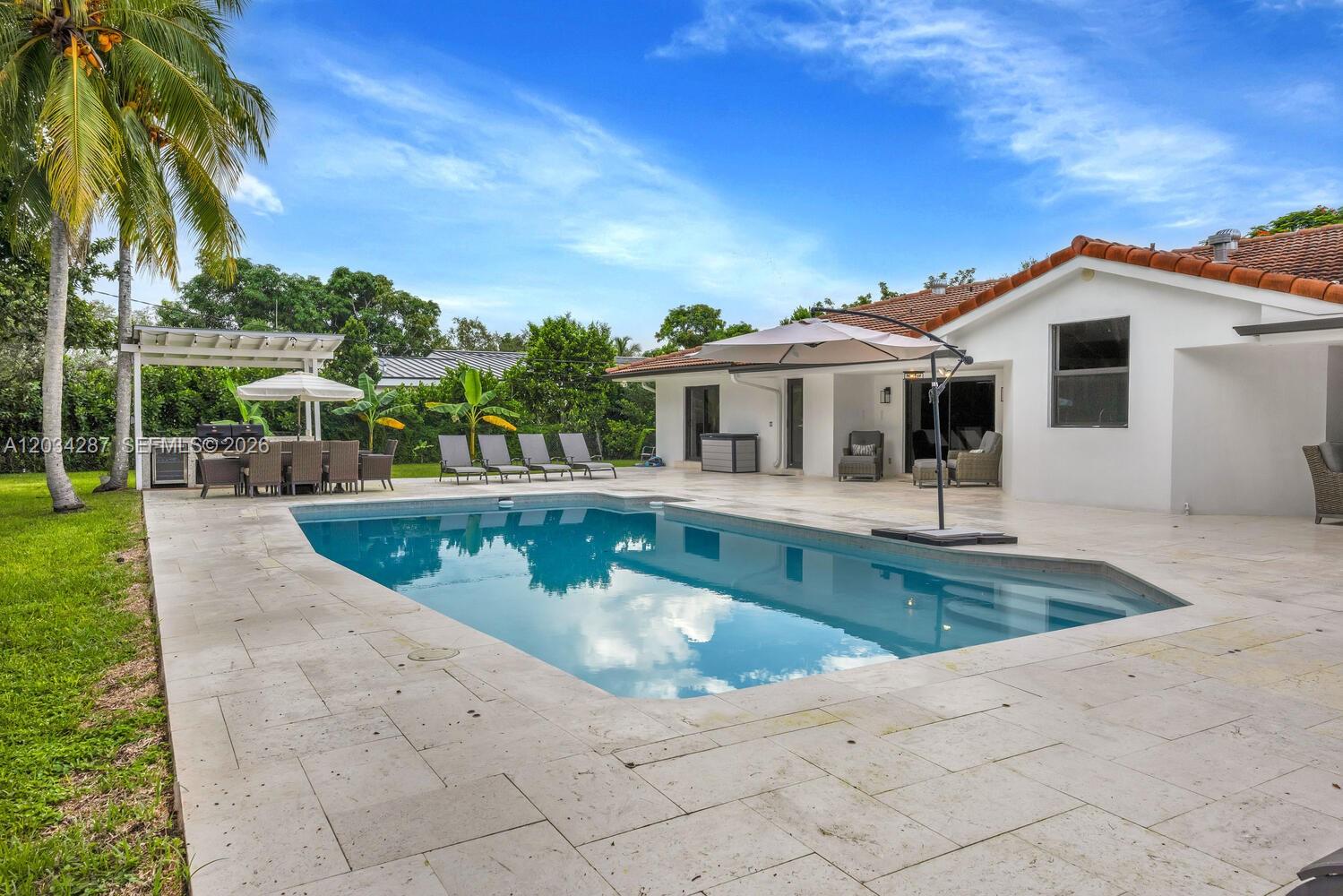 6860 SW 99th Ter