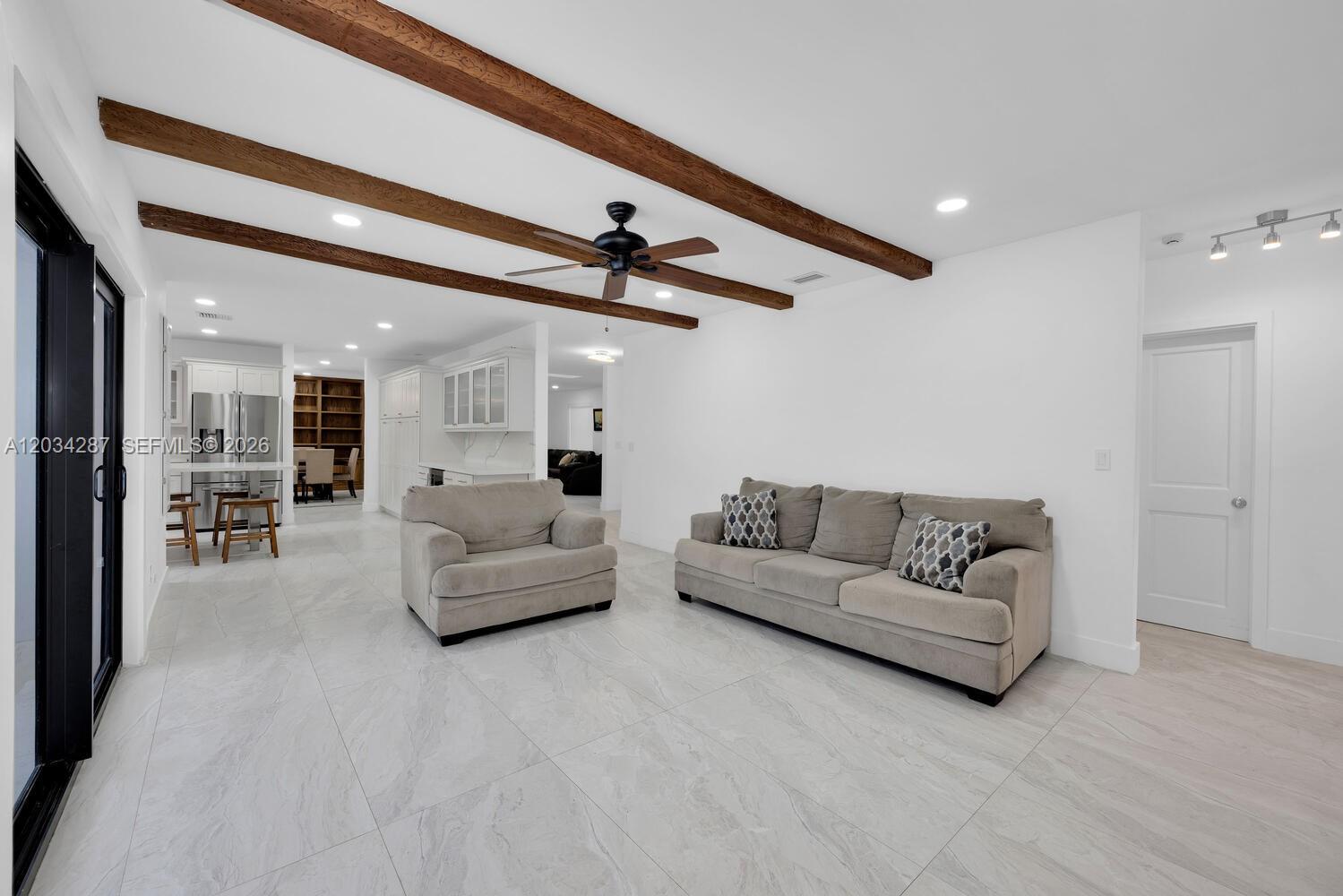 6860 SW 99th Ter