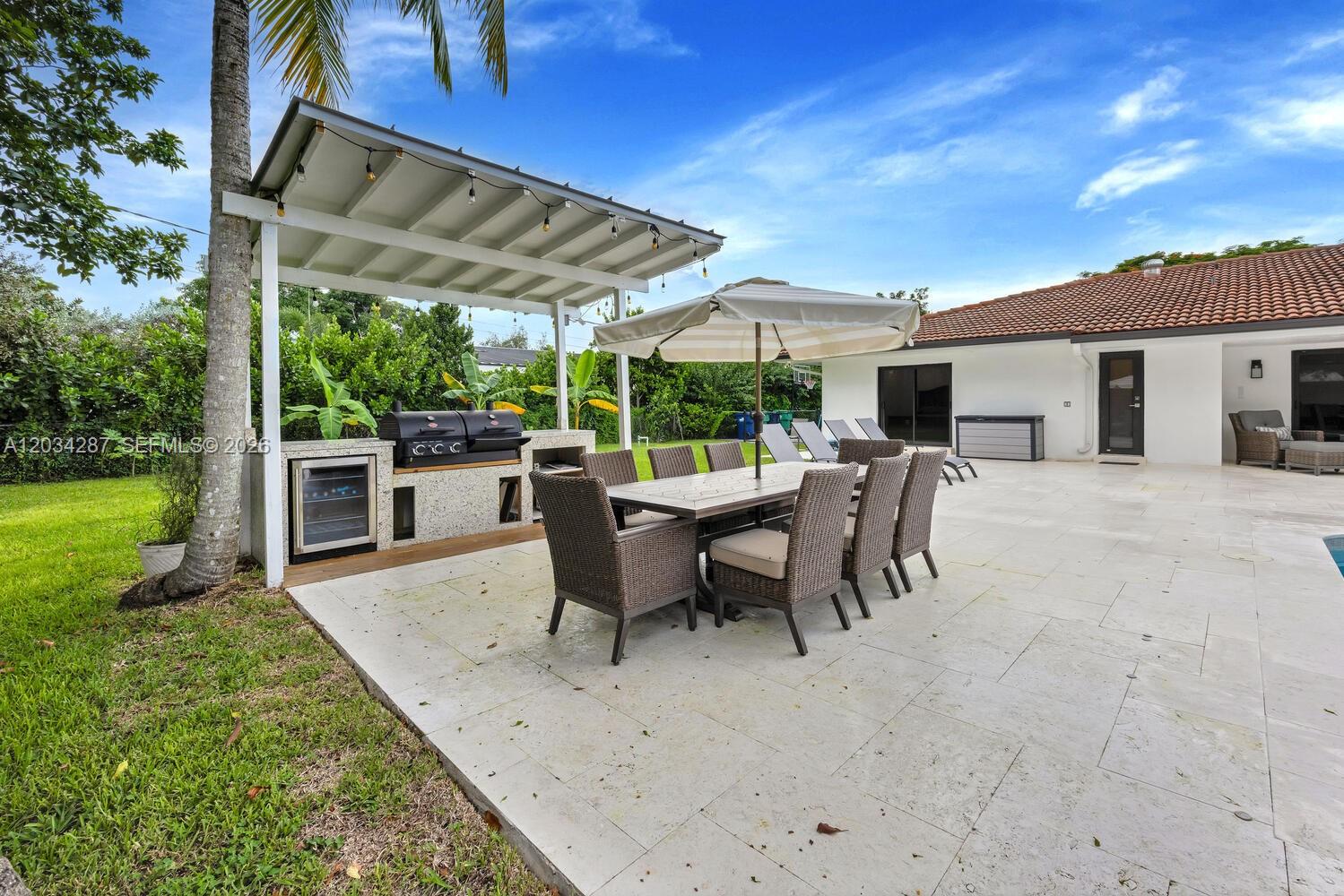 6860 SW 99th Ter