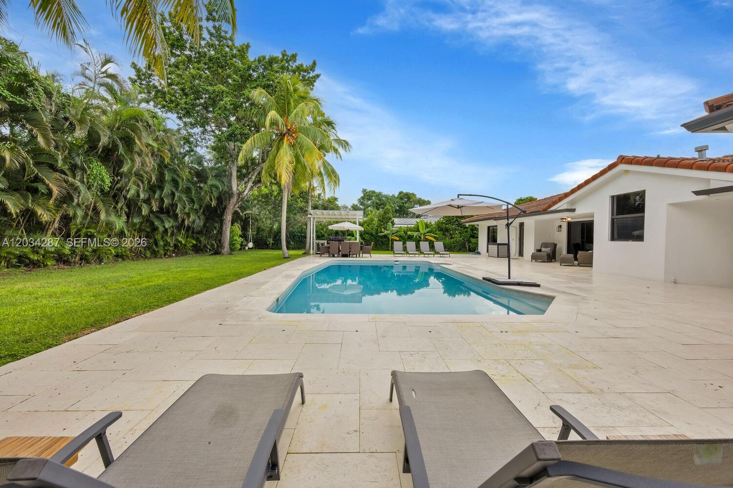 6860 SW 99th Ter