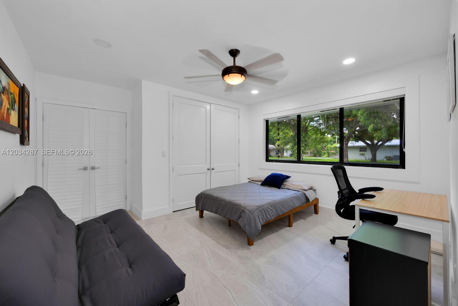 6860 SW 99th Ter