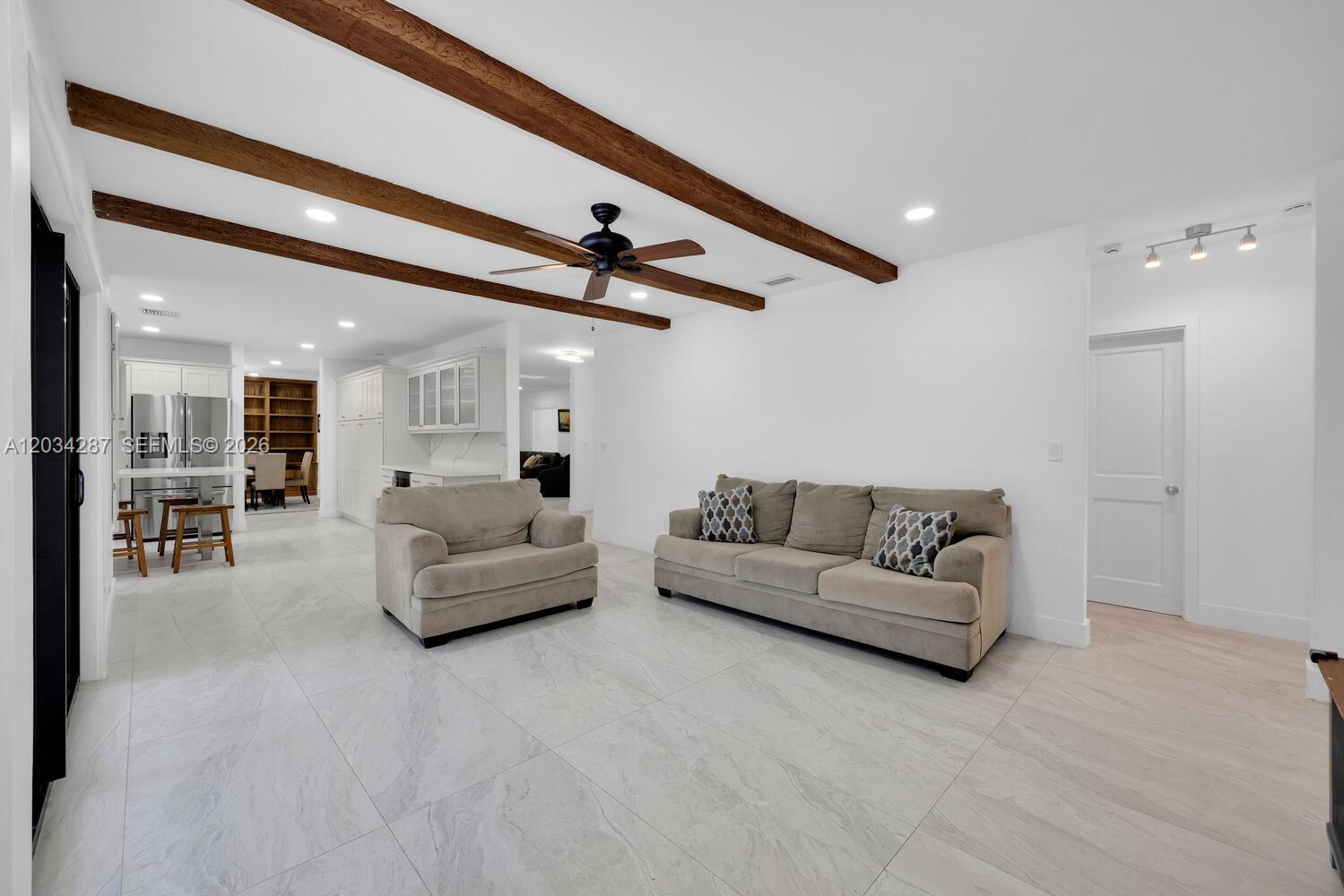 6860 SW 99th Ter