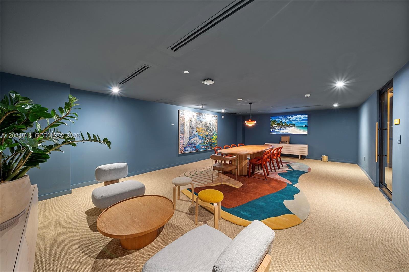 90 NE 32 St # 203