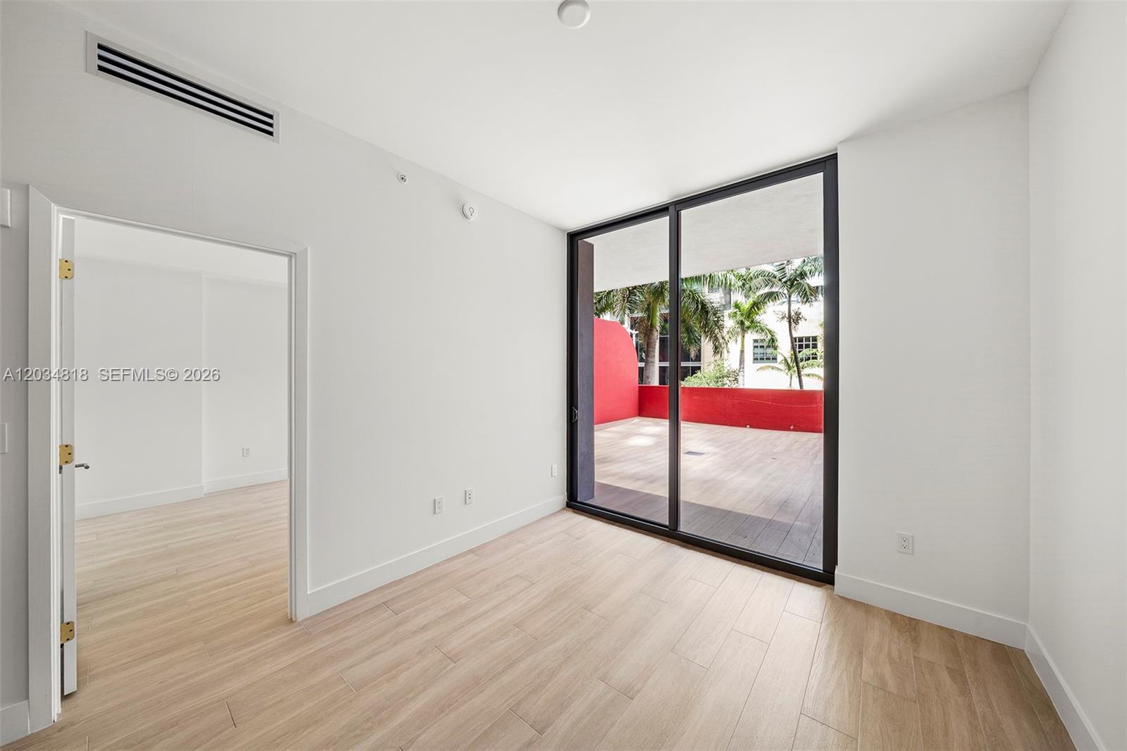 90 NE 32 St # 203