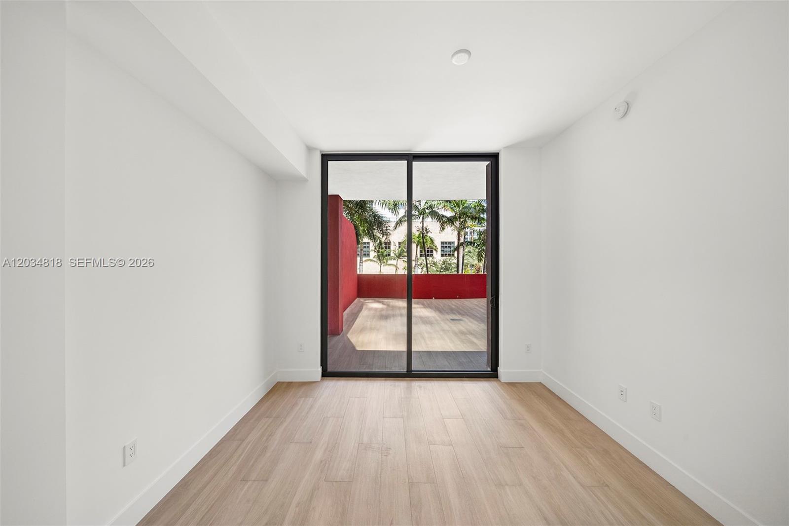 90 NE 32 St # 203