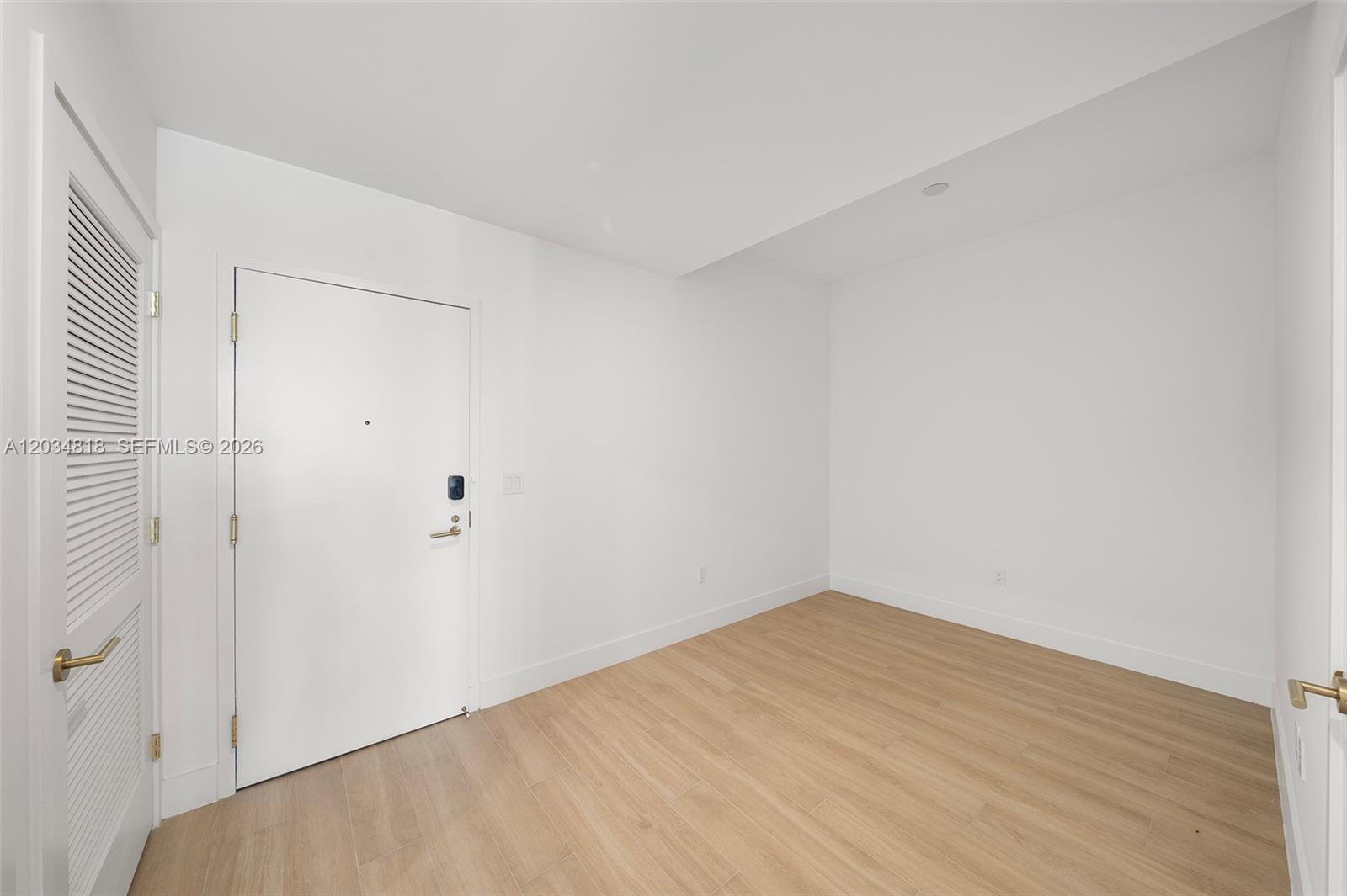 90 NE 32 St # 203