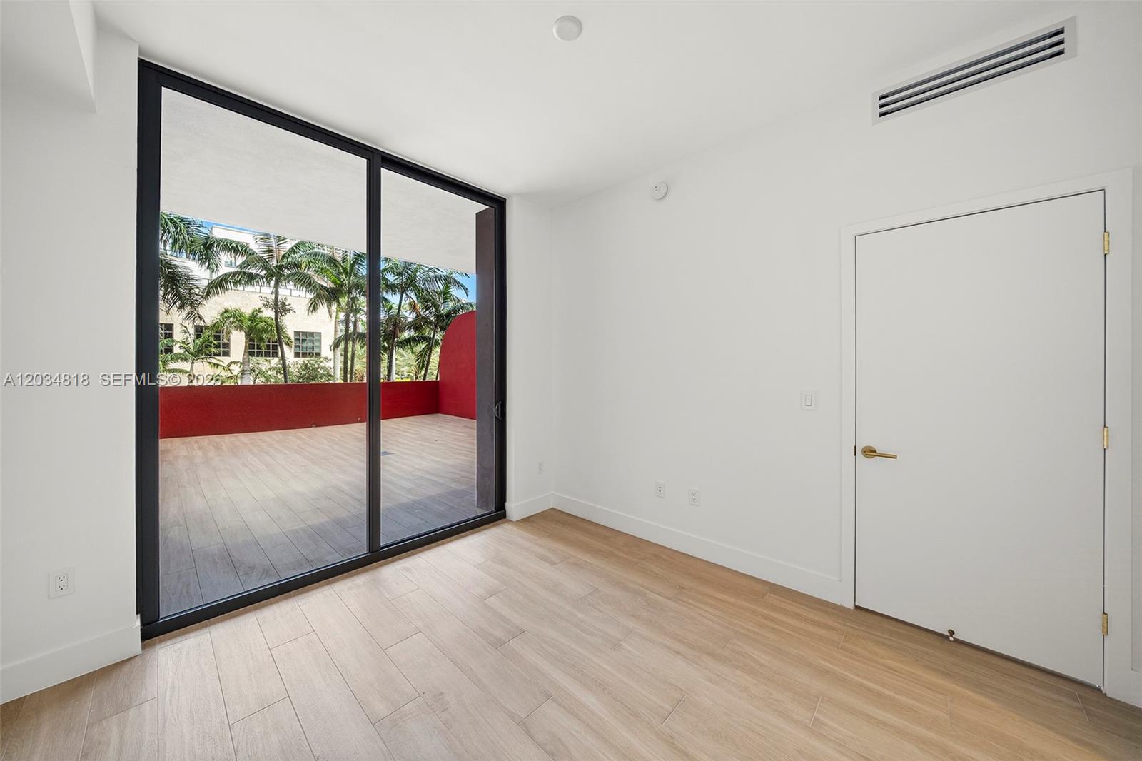90 NE 32 St # 203