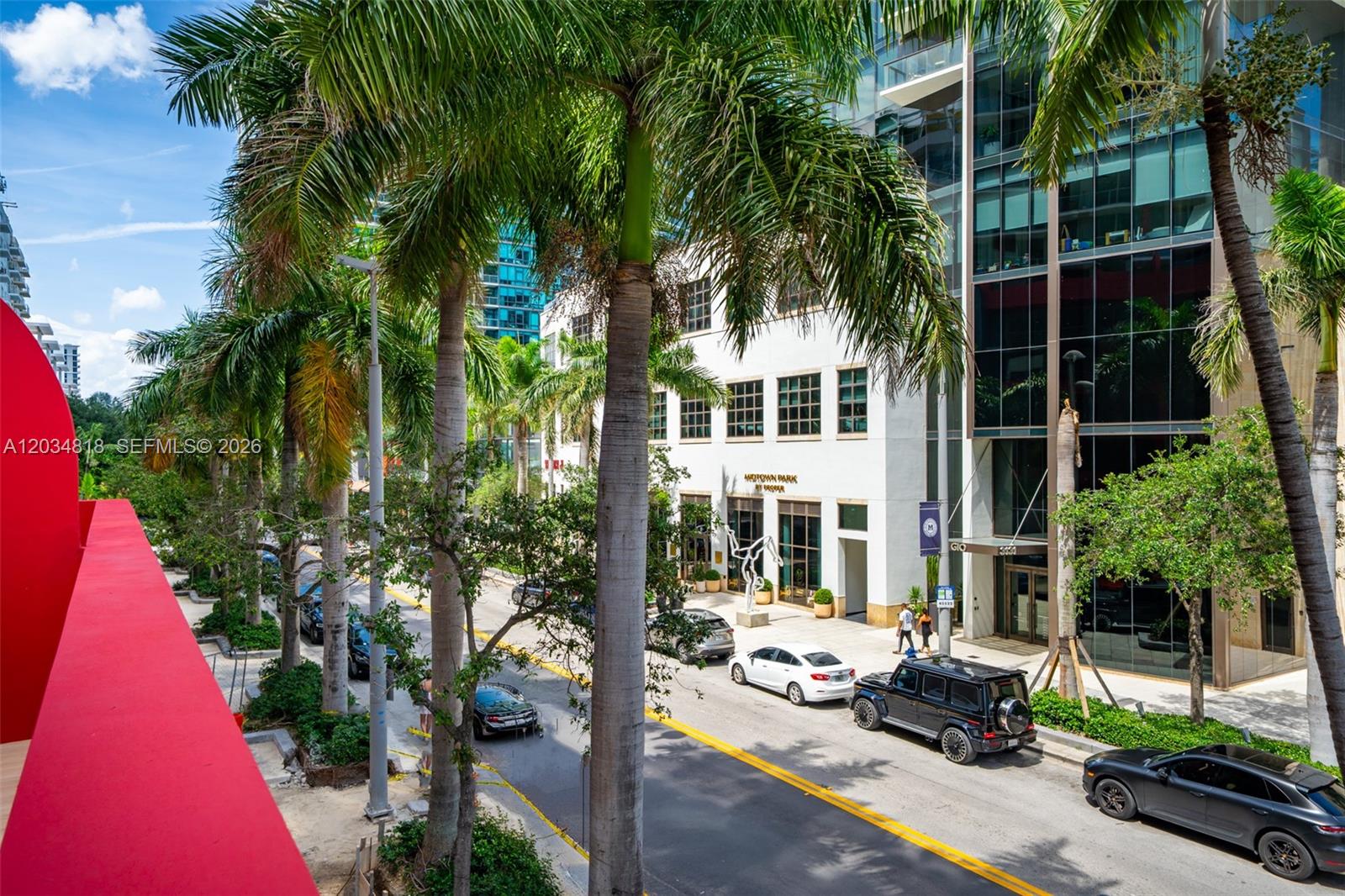 90 NE 32 St # 203